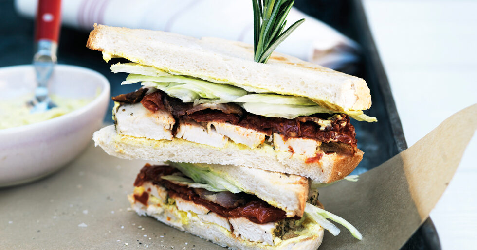 club sandwich kyckling curry